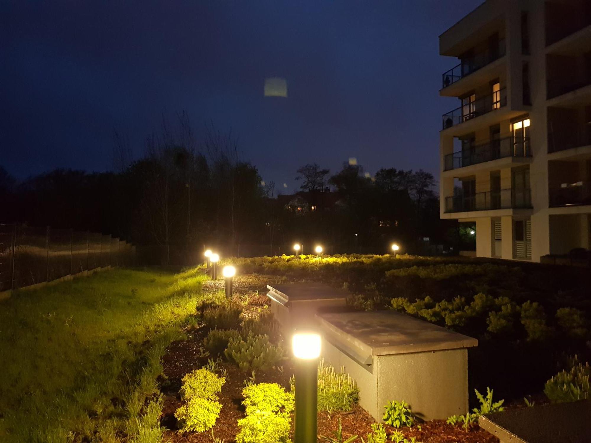 Kielce- Zacisze Przy Baseny Tropikalne, Kadzielnia, Parking, Faktura,centrum Kielce